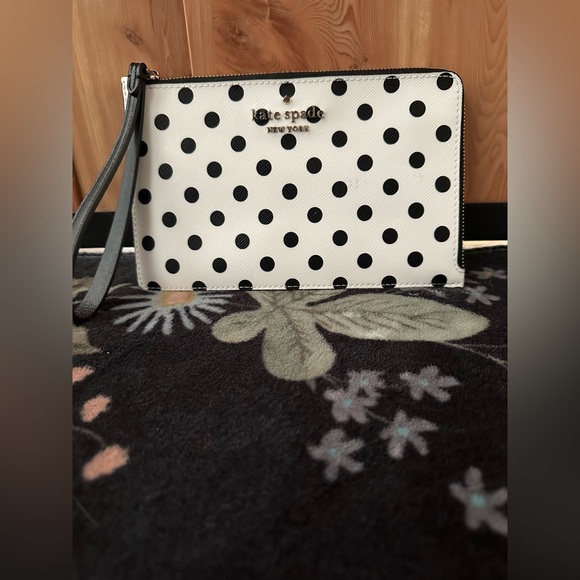 kate spade Handbags - Kate Spade New York Staci Medium L Zip Wristlet